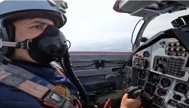 Selçuk Bayraktar Rus savaş uçağında 7