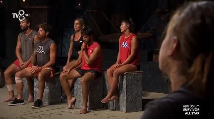 Konseyde gergin dakikalar! Survivor'da iddialı yarışmacı eleme adayı oldu 8