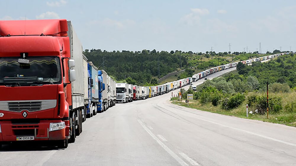 Sürücüler isyanda çile 1 haftadır sürüyor. Tır kuyruğu 50 kilometreye dayandı 20