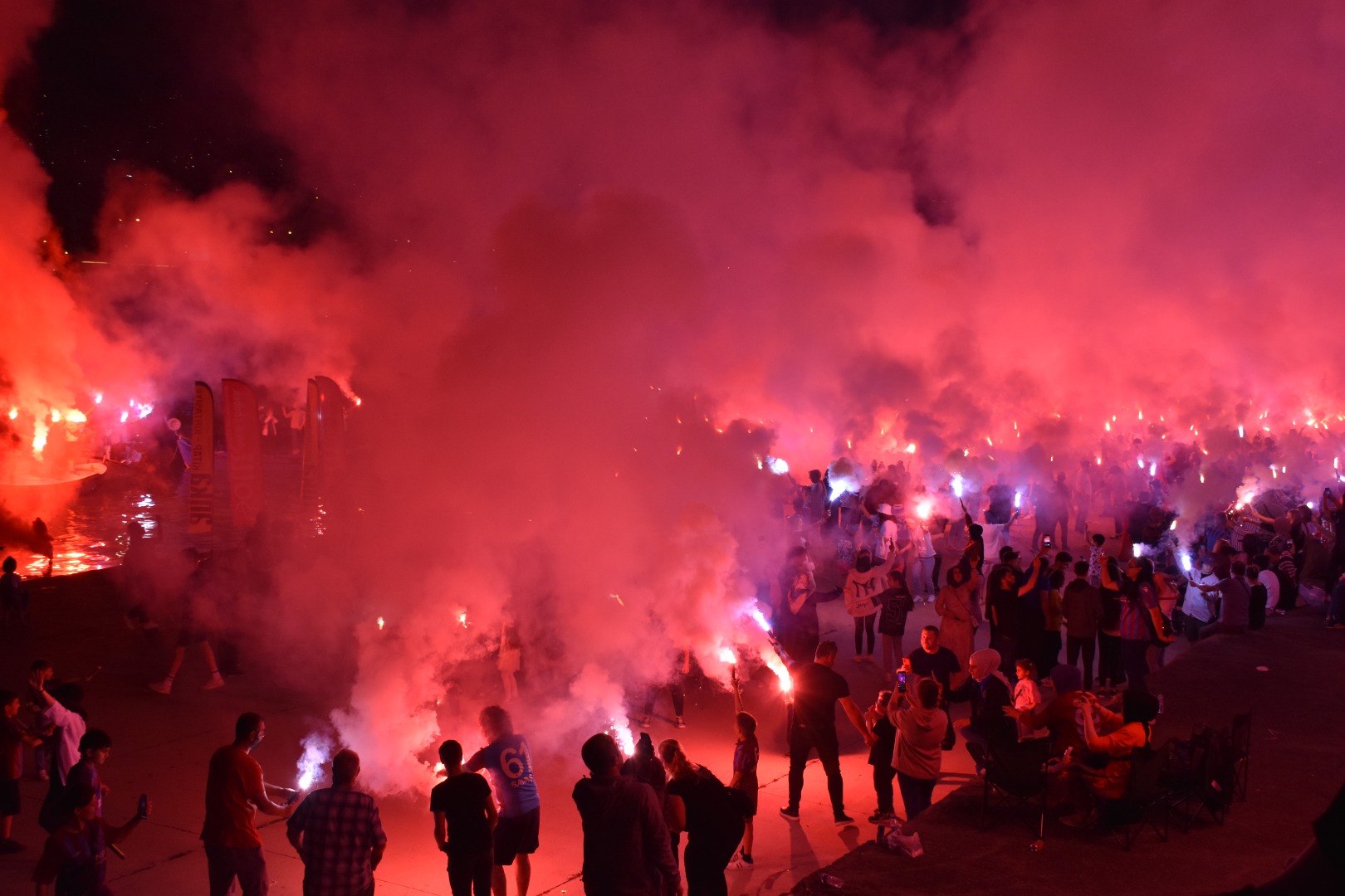 Trabzonspor taraftar dernekleri şampiyonluk kutlamalarını sürdürüyor 4
