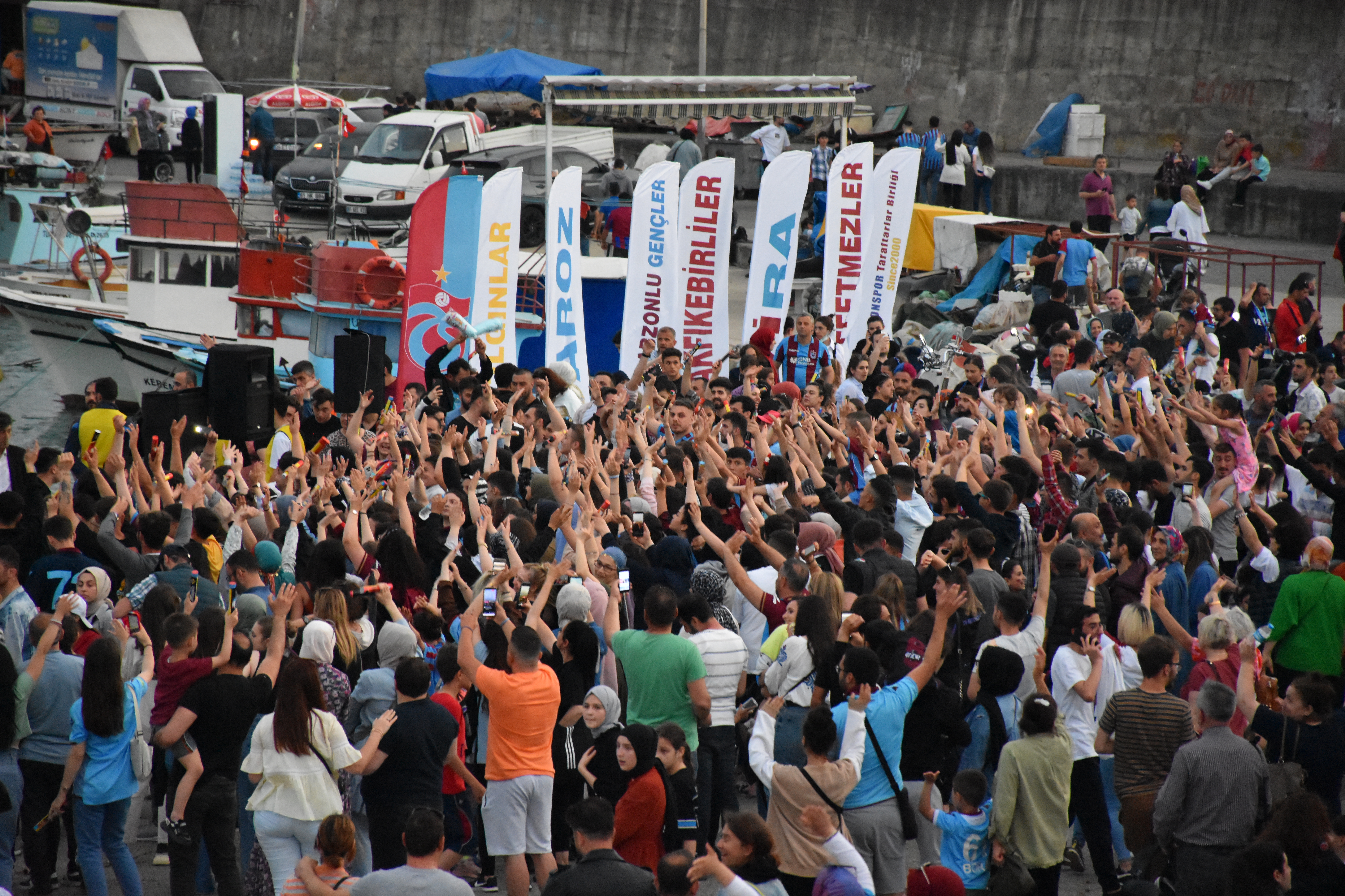 Trabzonspor taraftar dernekleri şampiyonluk kutlamalarını sürdürüyor 8