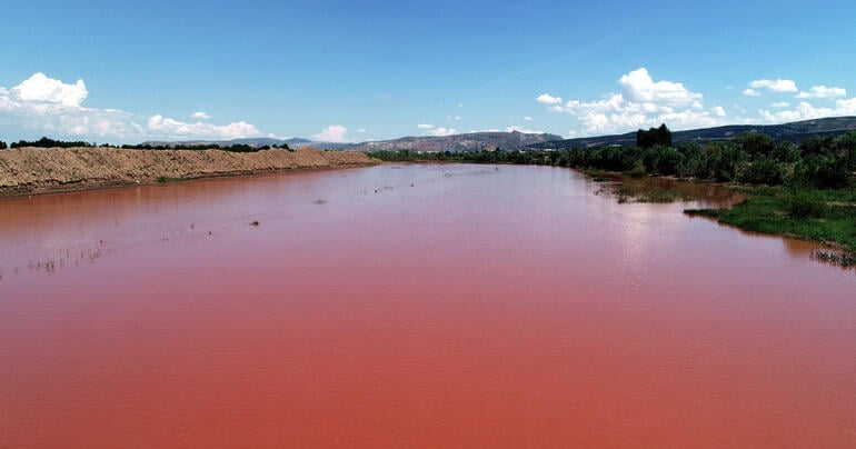 Türkiye'nin en uzun nehri Kızılırmak, adı gibi akmaya başladı 13