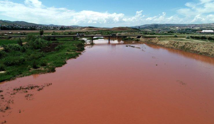 Türkiye'nin en uzun nehri Kızılırmak, adı gibi akmaya başladı 14