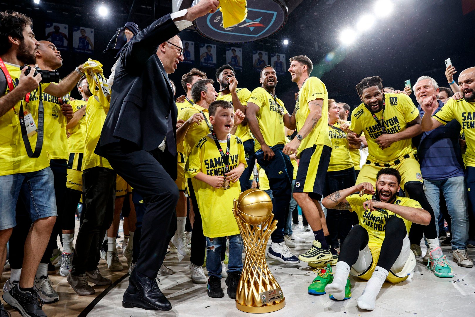 Fenerbahçe Beko'nun şampiyonluğu işte böyle geldi 12