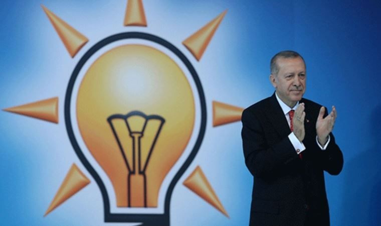 Abdulkadir Selvi 2500 AKP'li ile 19 vatandaşın katıldığı anket sonucunu yayımladı (!) 16