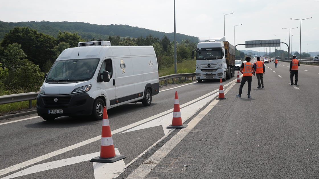 Anadolu Otoyolu'nun Bolu geçişinde İstanbul istikameti ulaşıma açıldı 2