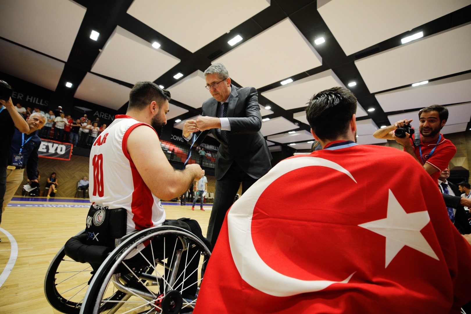 Helal olsun size. Tekerlekli Sandalye Basketbol A Milli Takımı Avrupa Şampiyonu oldu 17