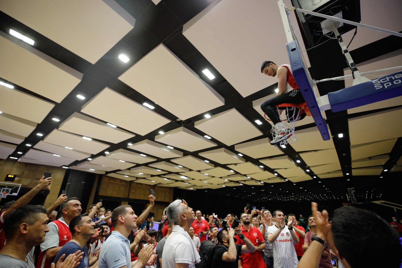 Helal olsun size. Tekerlekli Sandalye Basketbol A Milli Takımı Avrupa Şampiyonu oldu 9