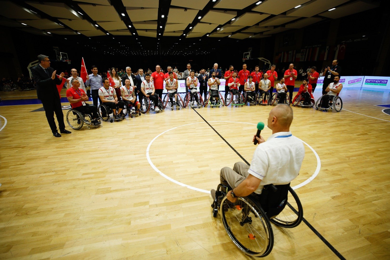 Helal olsun size. Tekerlekli Sandalye Basketbol A Milli Takımı Avrupa Şampiyonu oldu 1