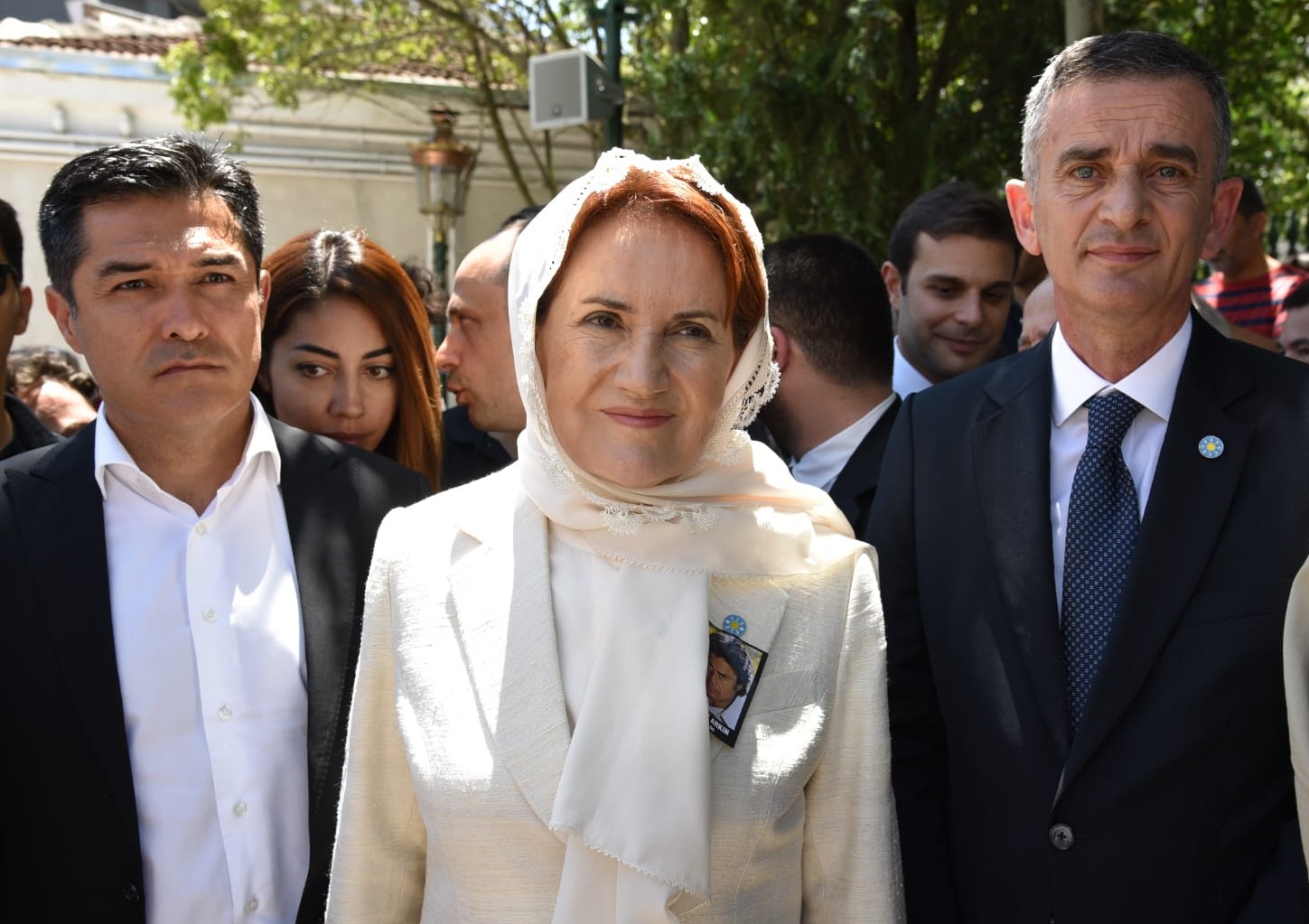 Meral Akşener Cüneyt Arkın'ın cenaze törenine katıldı 6