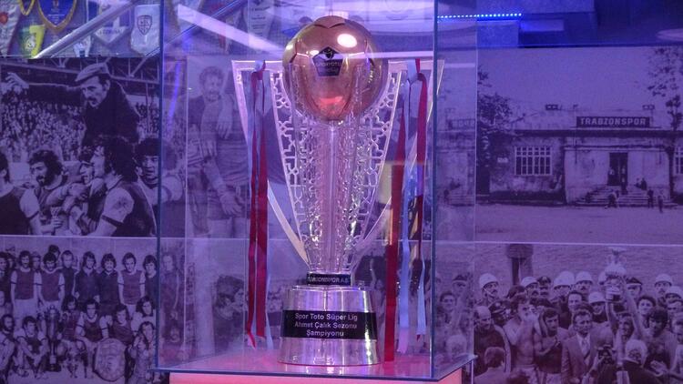 Trabzonspor'un şampiyonluk kupasına ziyaretçi akını 20
