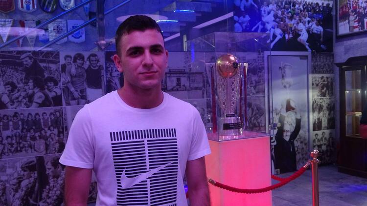 Trabzonspor'un şampiyonluk kupasına ziyaretçi akını 10