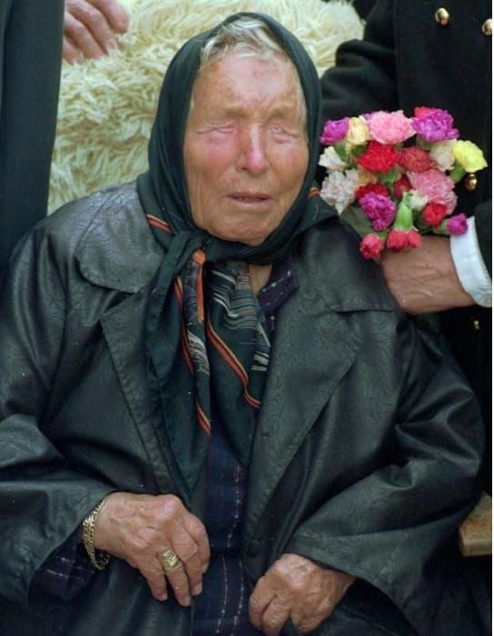 Bulgar asıllı kahin Baba Vanga'nın yeni kehanetleri tüyler ürpertti 2