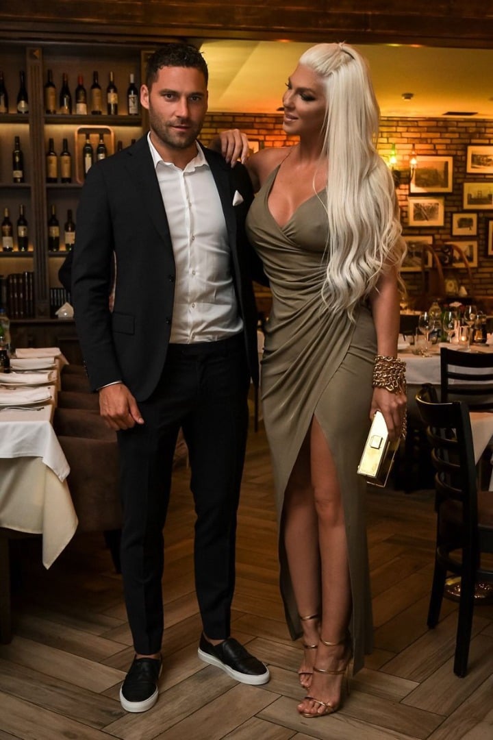 Bir zamanlar Beşiktaş'ta forma giyen Dusco Tosic ile eşi Jelena Karleusa  14 yıllık evliliklerini bitirdiler 4