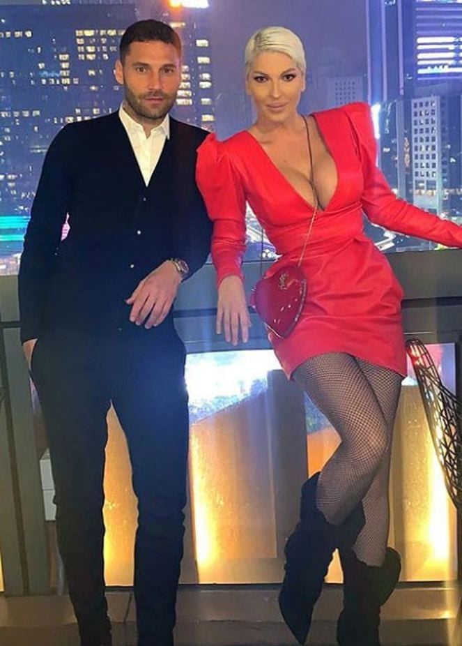 Bir zamanlar Beşiktaş'ta forma giyen Dusco Tosic ile eşi Jelena Karleusa  14 yıllık evliliklerini bitirdiler 2