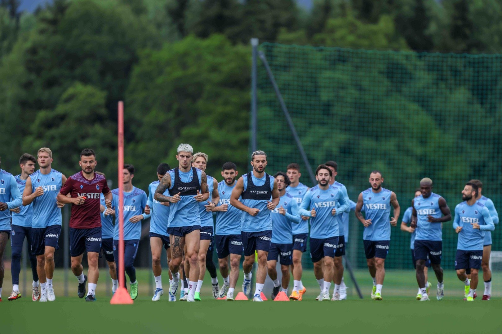 Trabzonspor'un hazırlık kampında Avcı'yı sevindiren gelişme 8