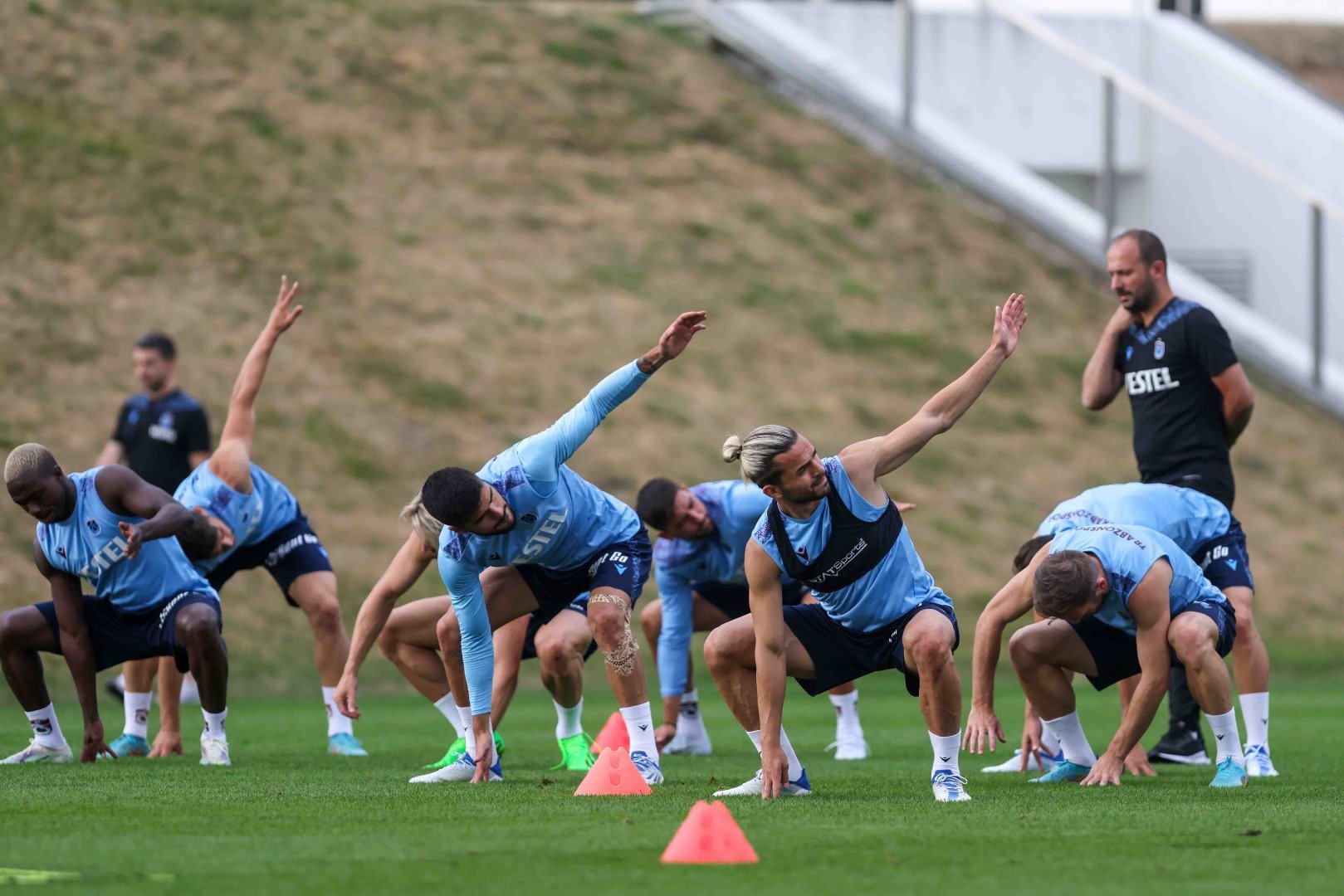 Trabzonspor'un hazırlık kampında Avcı'yı sevindiren gelişme 1