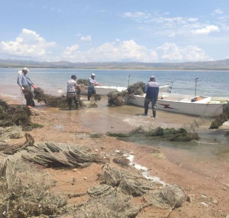 Hirfanlı'da 'hayalet ağ' katliamı! Deniz altında ölüm saçıyorlar…. 3