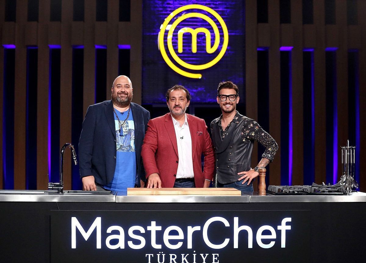 MasterChef Türkiye'de ünlü şeflerin maaşları ortaya çıktı. Acun kesenin ağzını açmış 24