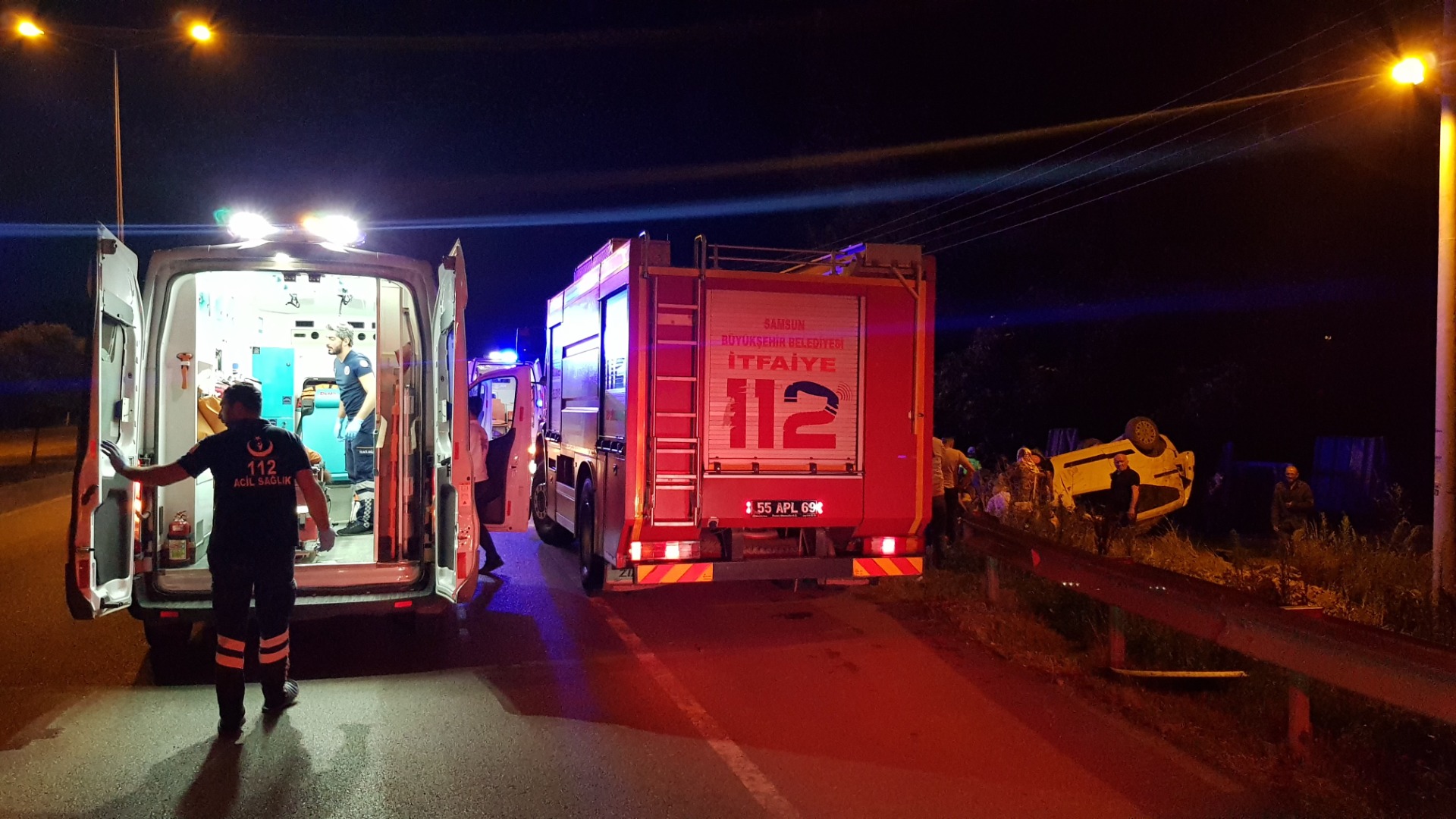 Samsun'da hafif ticari araç takla attı: 2 ölü, 3 yaralı 5