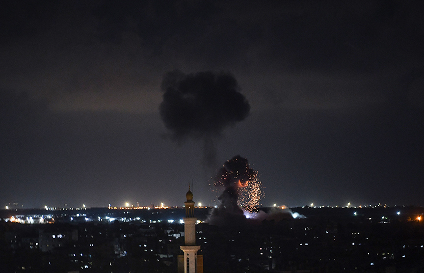 İsrail'in Gazze saldırılarının bilançosu üçüncü günde artıyor 9