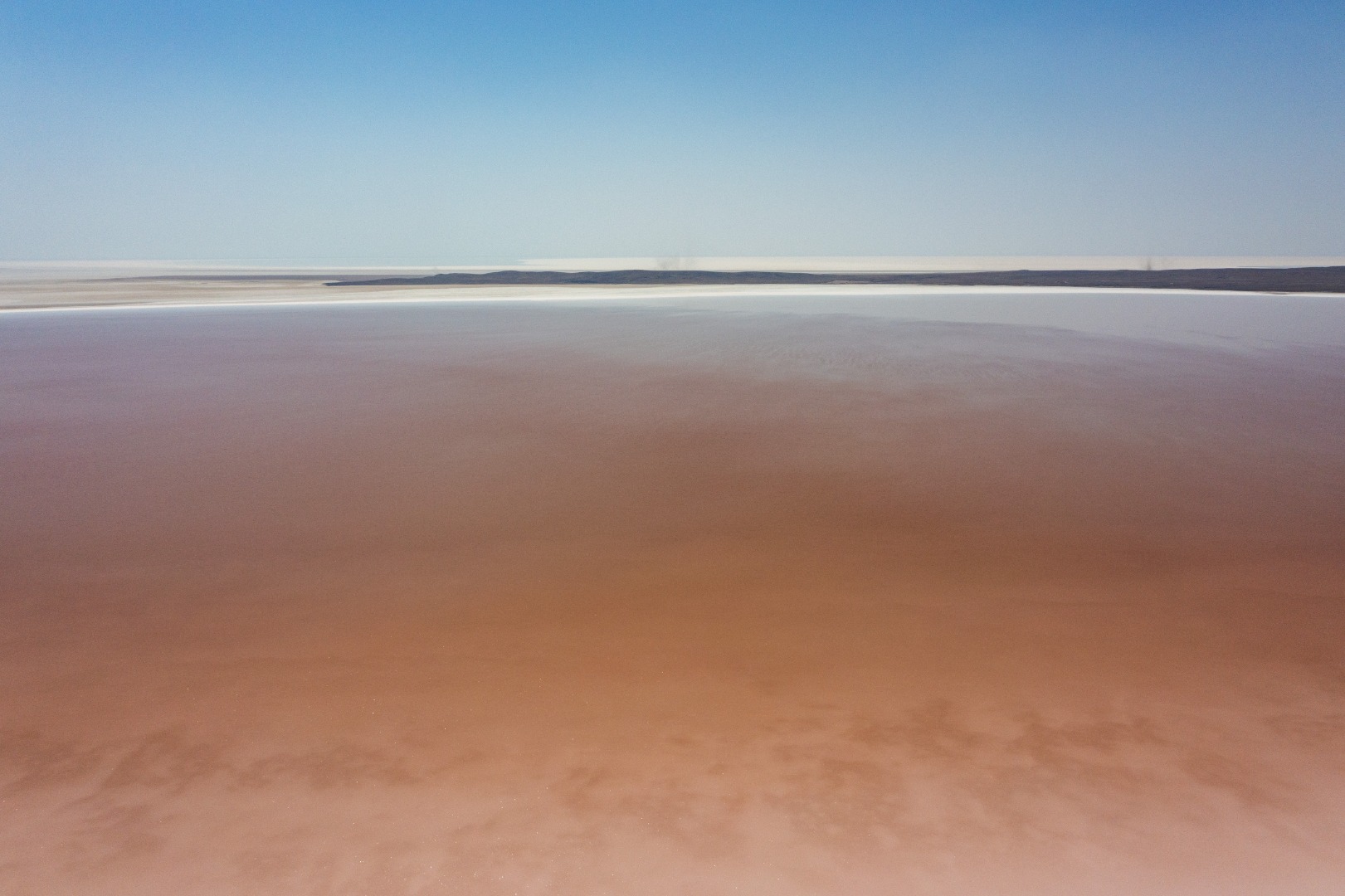 Tuz Gölü'nün rengi pembe oldu 10