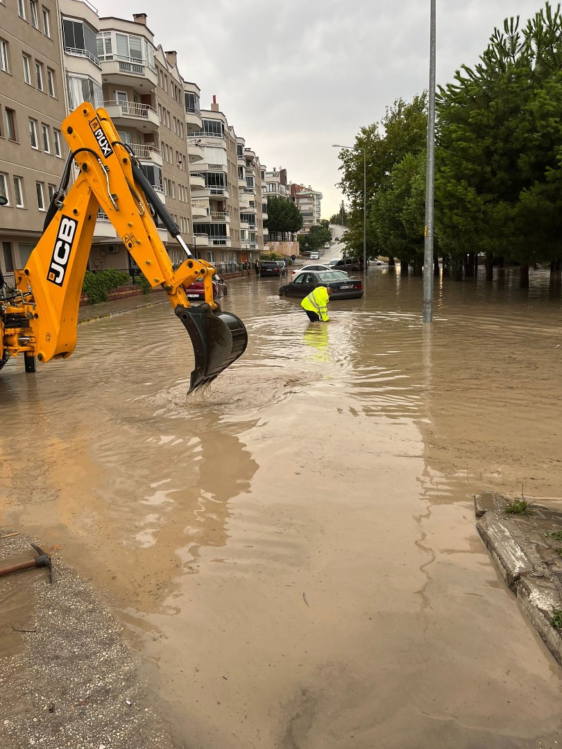 Bursa Mudanya'da sağanak yağışın bilançosu ortaya çıktı 3