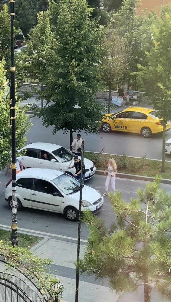 İstanbul’da trafikte sopalı maganda dehşeti 2