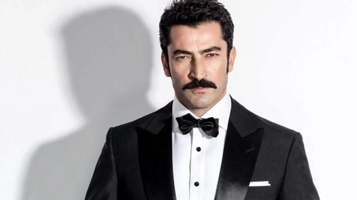 Kenan İmirzalıoğlu'nun abisi Derviş'i görenler şaşıp kaldı. Birbirlerine ikiz gibi benziyorlar 17