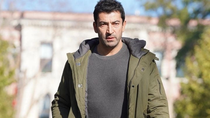 Kenan İmirzalıoğlu'nun abisi Derviş'i görenler şaşıp kaldı. Birbirlerine ikiz gibi benziyorlar 14