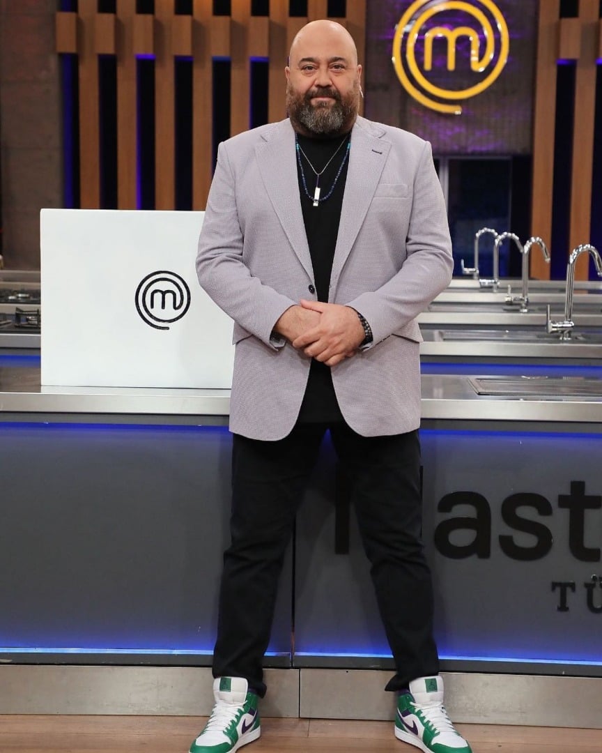 MasterChef Somer Sivrioğlu sevgilisini gizlemekten vazgeçti.  Sosyal medyada fotoğraflarını yayınladı 2