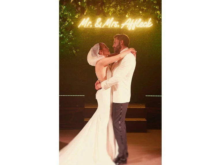 Jennifer Lopez ve Ben Affleck'in düğün fotoğrafları ortaya çıktı. Masal gibi düğün 3 gün 3 gece sürdü 11