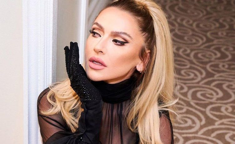 Hadise sahnede şarkı söylerken bir anda gözyaşlarına boğuldu. Konserde duygu dolu anlar 7