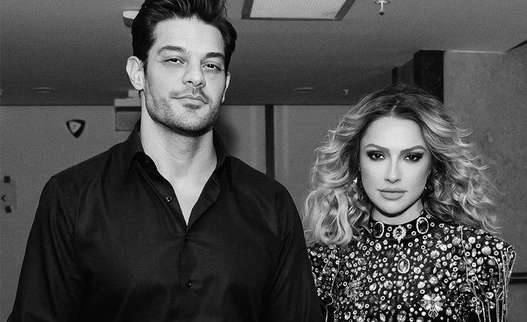 Hadise sahnede şarkı söylerken bir anda gözyaşlarına boğuldu. Konserde duygu dolu anlar 3