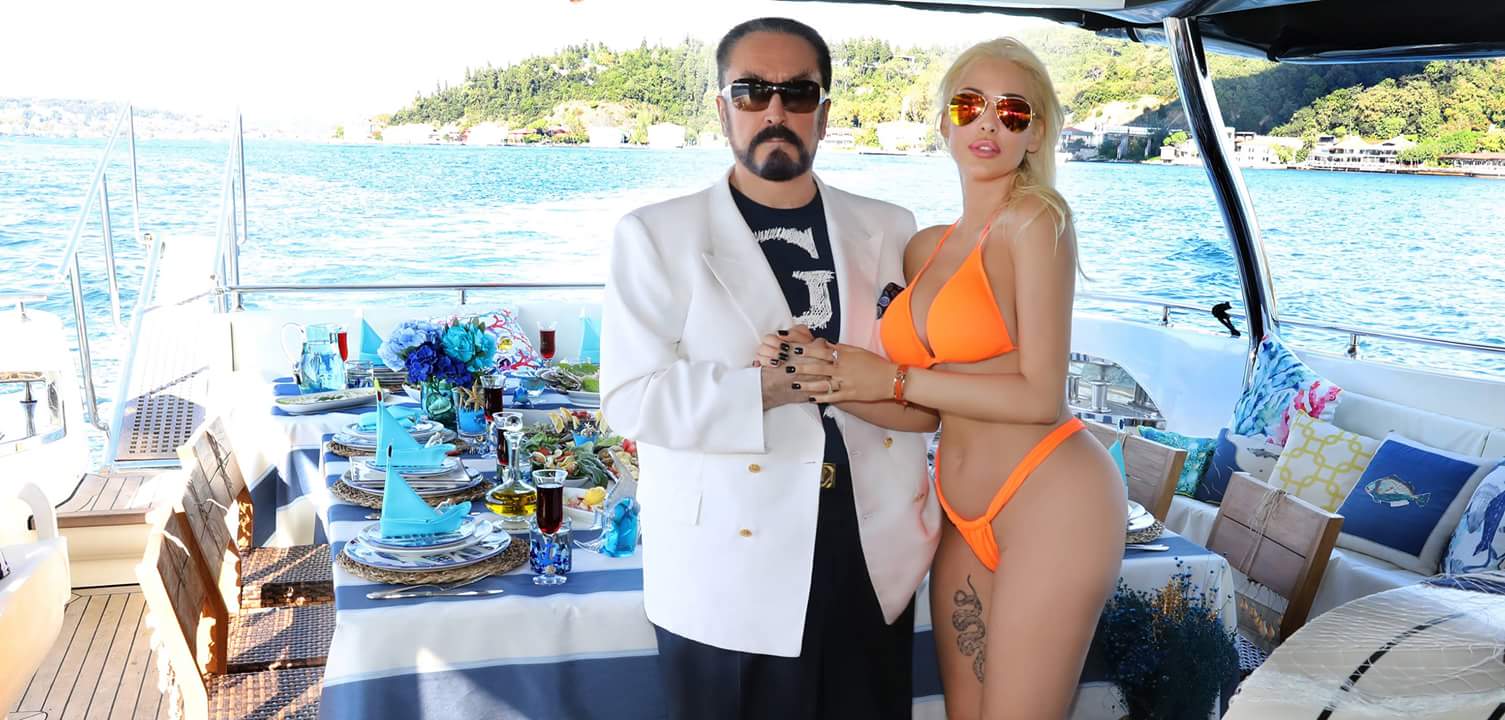 Adnan Oktar'ın kediciklerinden Müge Öğütçü kendisine neler yapıldığını açıkladı 21