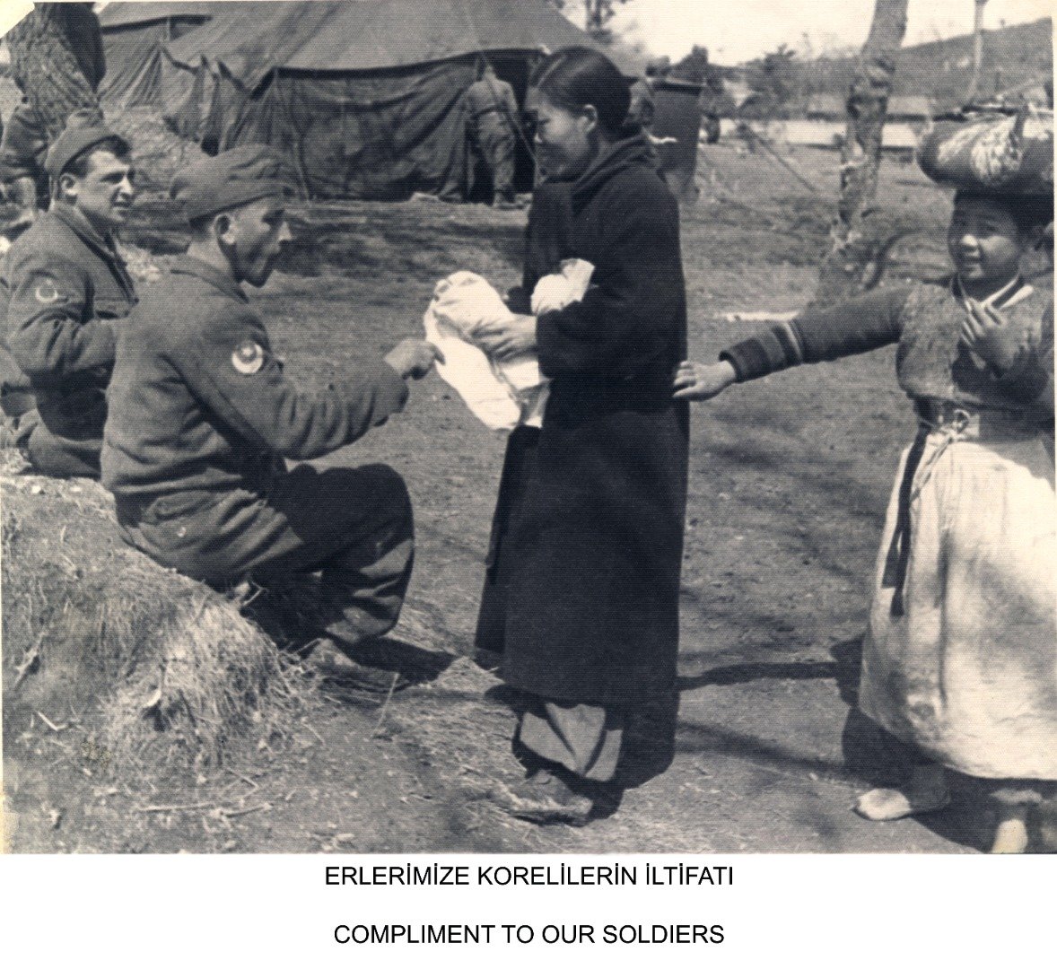 Türk Askerinin Kore savaşına katılışından bu yana 72 yıl geçti. İşte siyah beyaz fotoğraflarla Kore'ye gidişin öyküsü 10