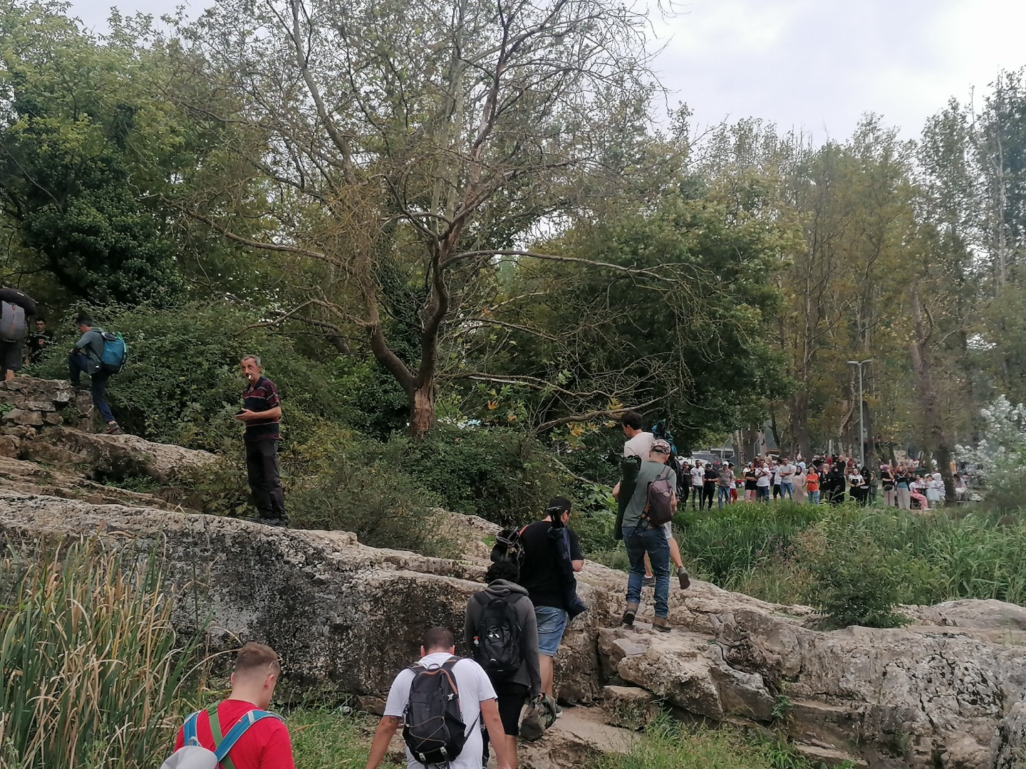 Kayalıklardan düşerek ölen gencin annesinin feryadı yürekleri dağladı 3