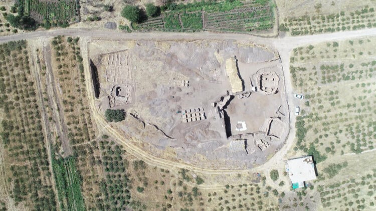 Diyarbakır’daki dünyaca ünlü 11 bin yıllık Gre Fılla Höyüğü için zamana karşı yarış. Değerine paha biçilemiyor 2