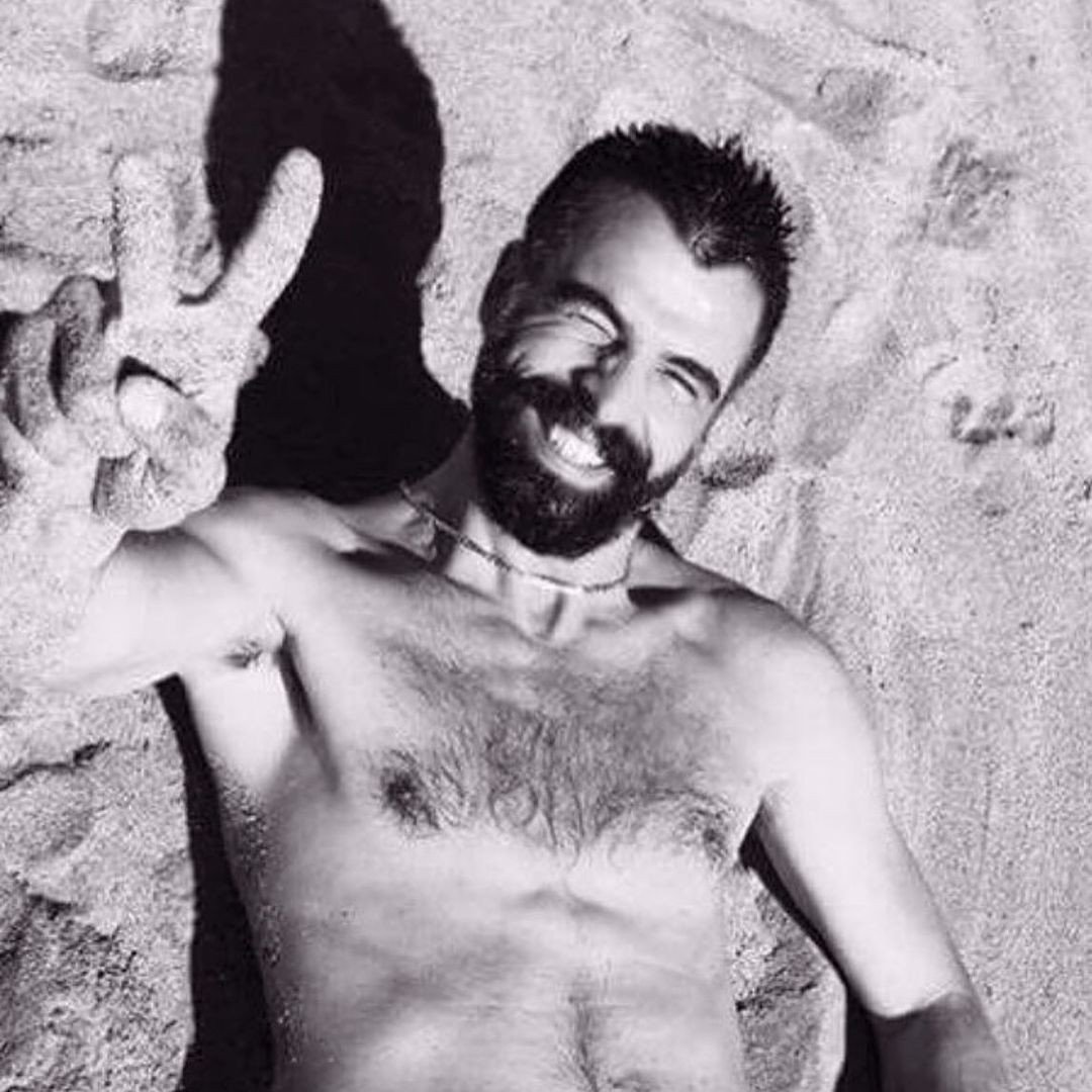 Eski oyuncu Mehmet Akif Alakurt skandal bir paylaşıma imza attı. Geçmişte de Türk kadınlarına hakaret etmişti 8