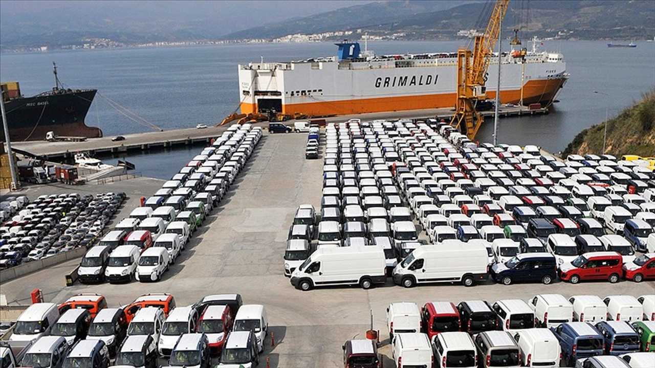 En çok satan araçlar belli oldu. İthal araçta Volkswagen, yerli üretimde Fiat 2