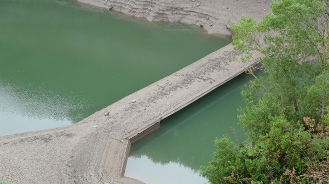 Yuvacık Barajı'nda sular çekildi eski köprü ortaya çıktı 1