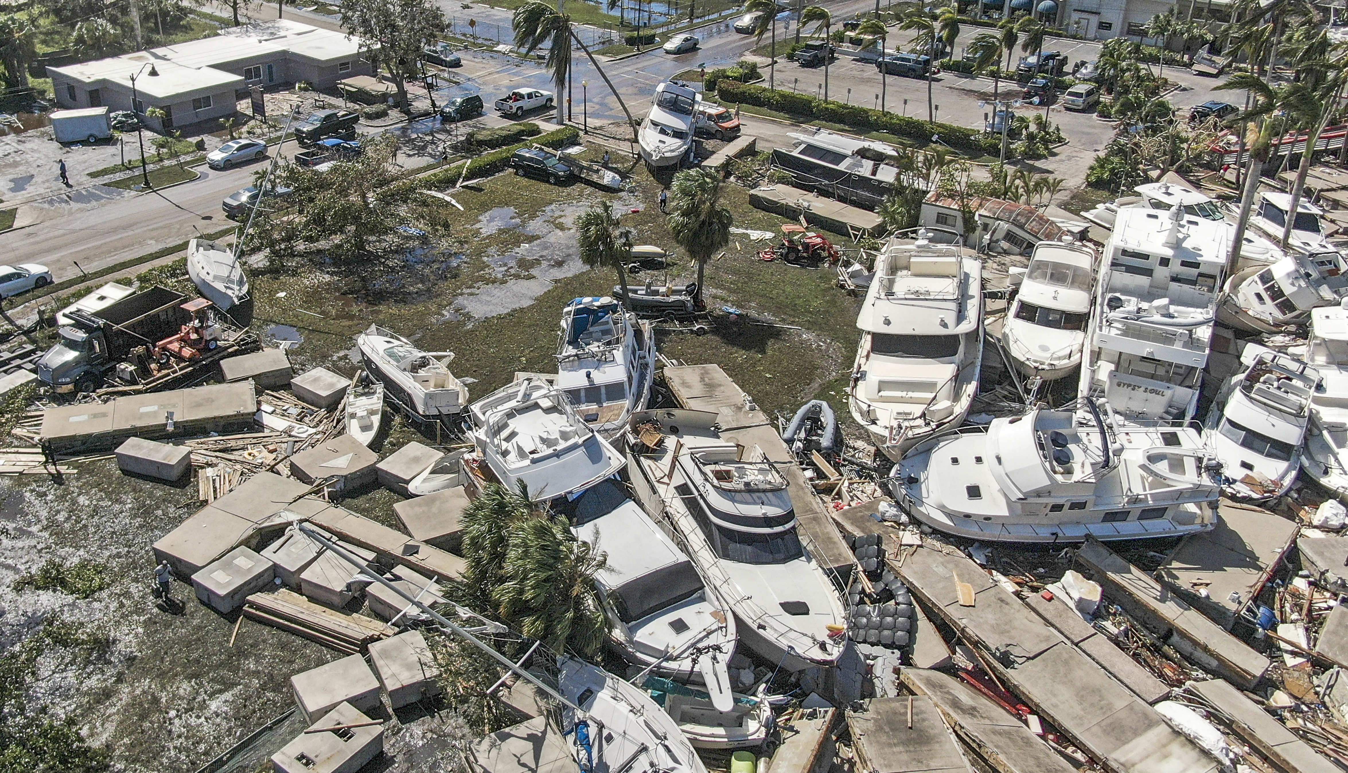 Ian Kasırgası’nın Florida’da neden olduğu tahribat gün yüzüne çıktı 16
