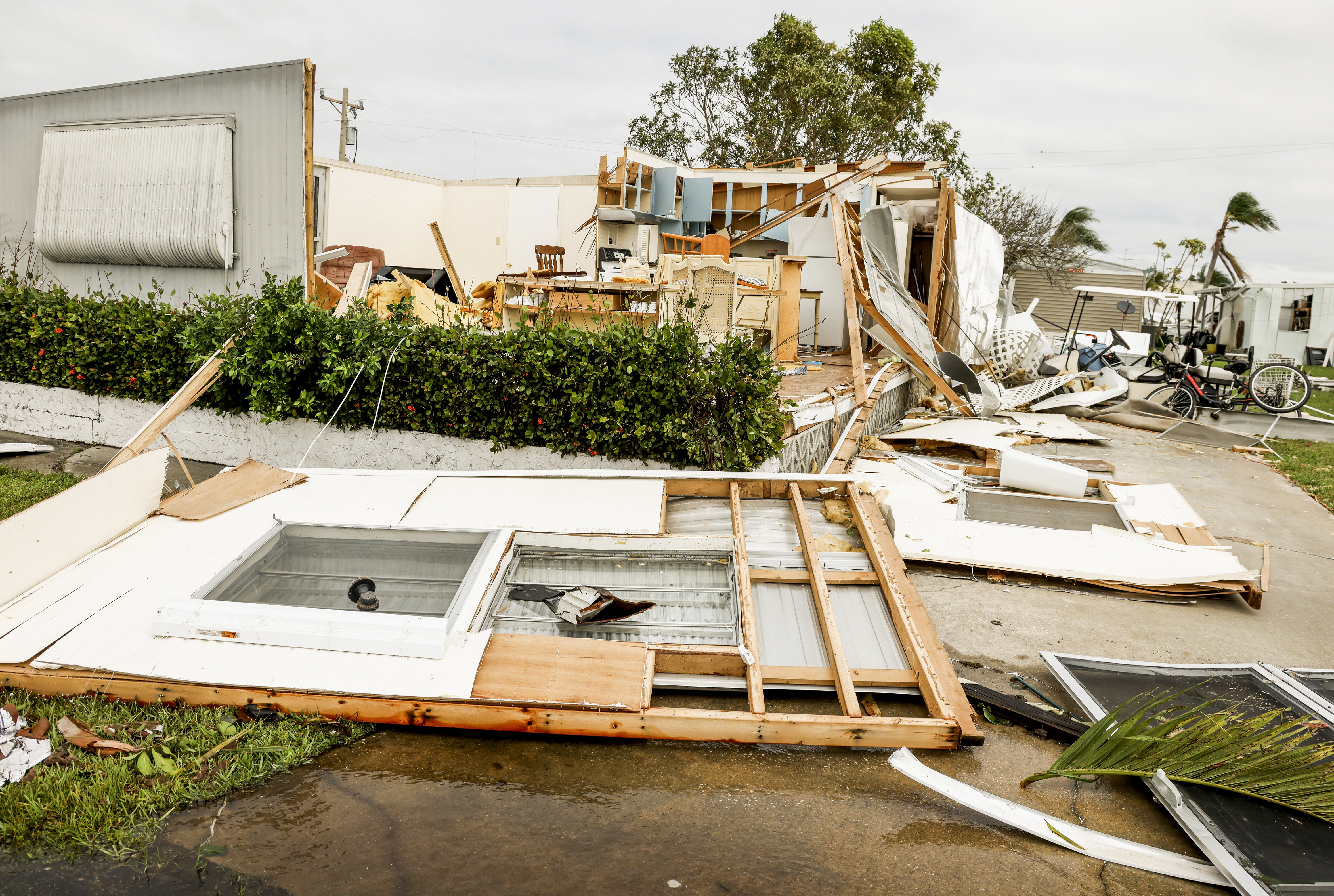 Ian Kasırgası’nın Florida’da neden olduğu tahribat gün yüzüne çıktı 7