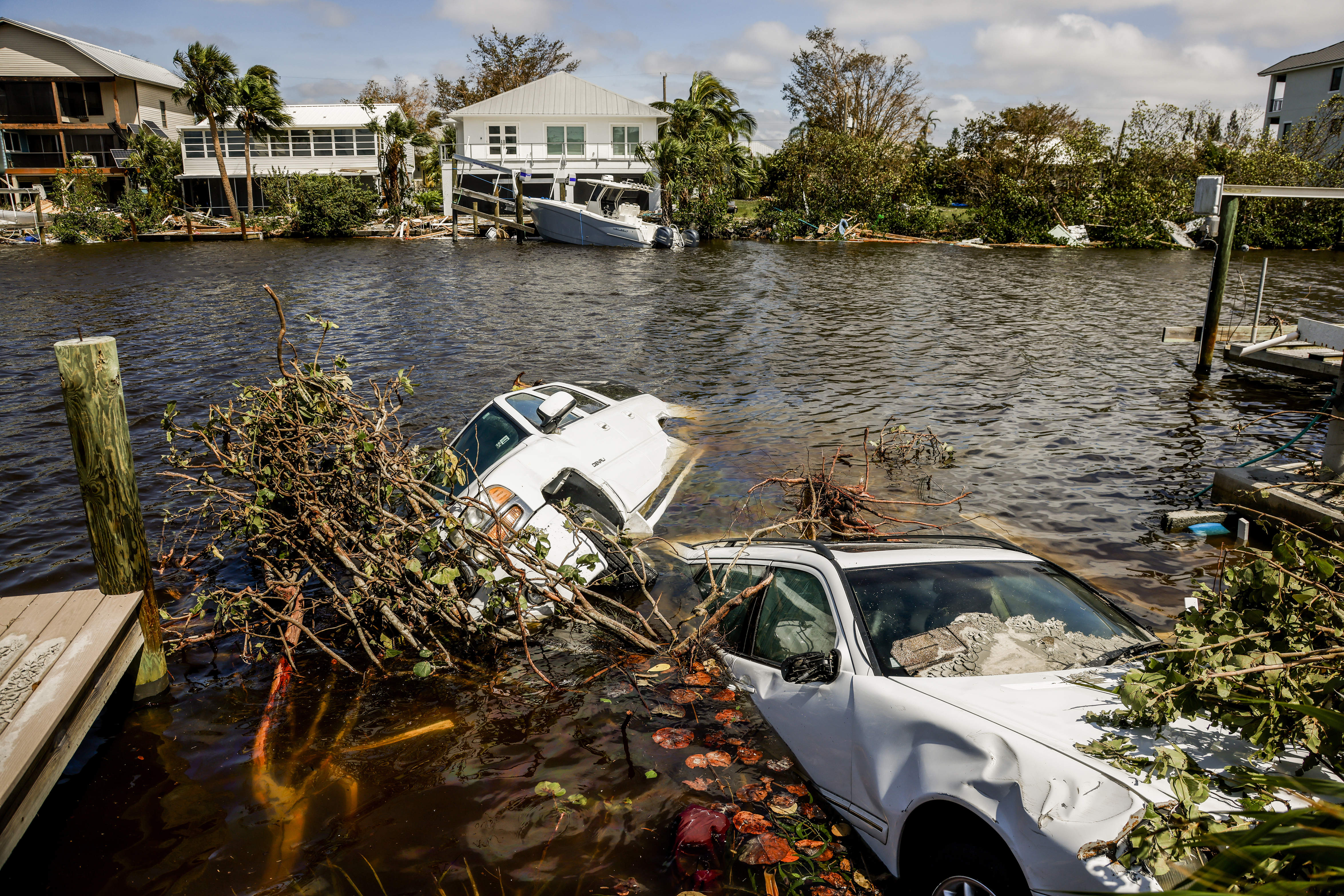 Ian Kasırgası’nın Florida’da neden olduğu tahribat gün yüzüne çıktı 1