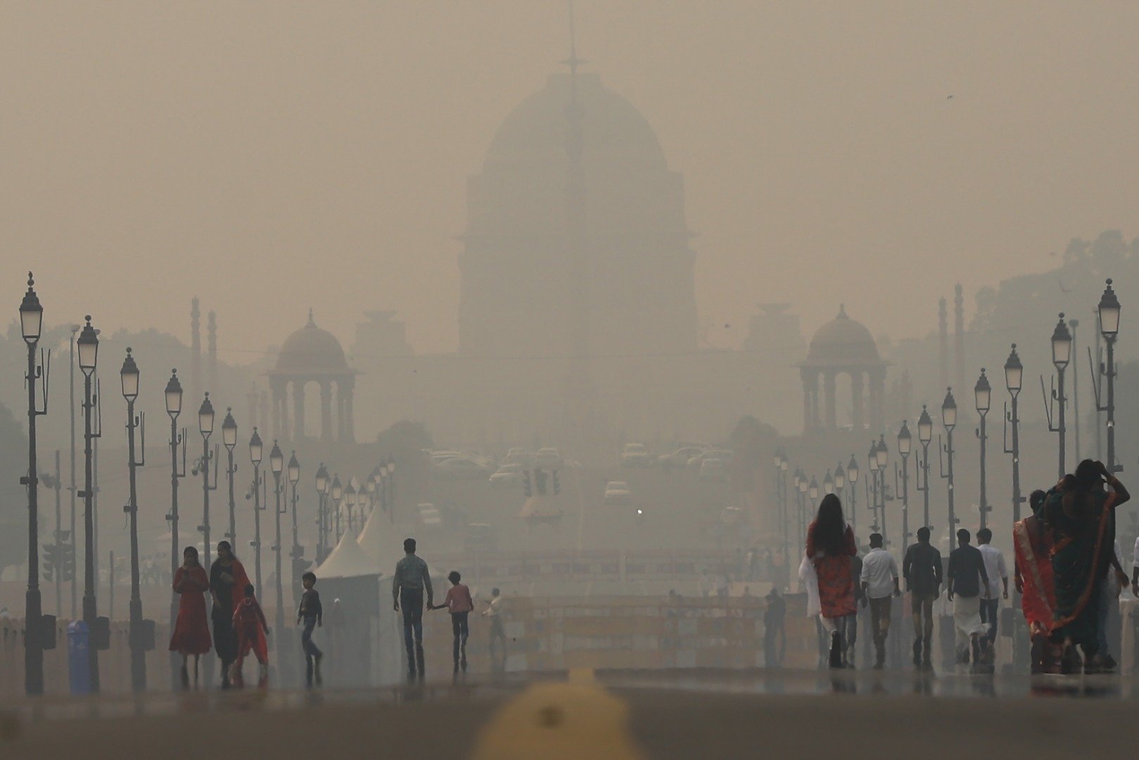 Hindistan'ın başkenti Yeni Delhi'de hava kirliliği tehlikeli seviyede 11