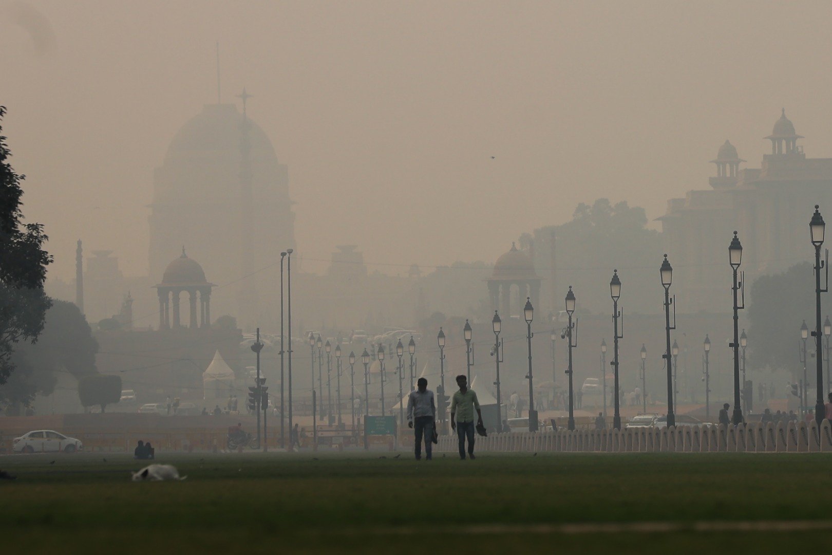 Hindistan'ın başkenti Yeni Delhi'de hava kirliliği tehlikeli seviyede 4