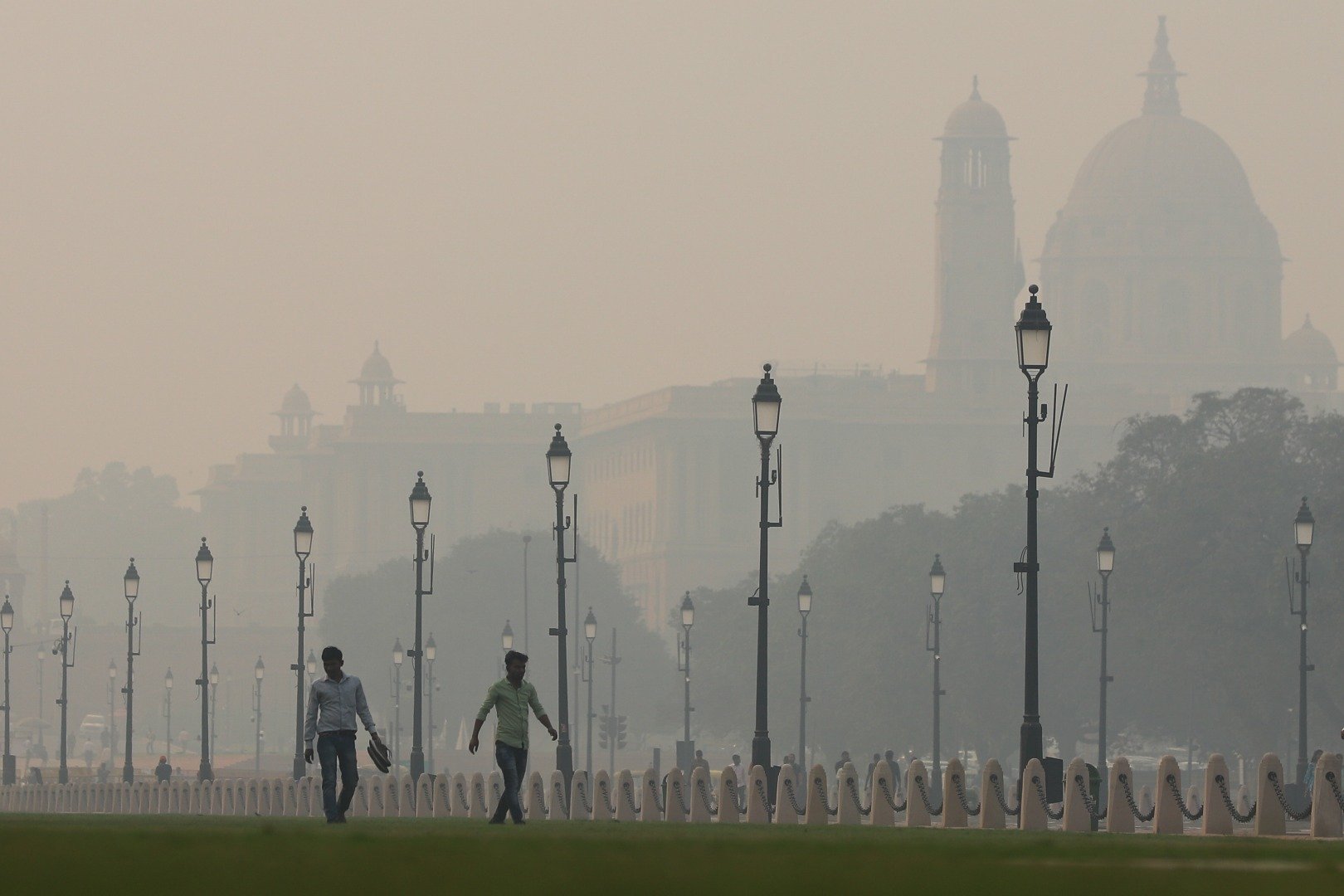 Hindistan'ın başkenti Yeni Delhi'de hava kirliliği tehlikeli seviyede 1