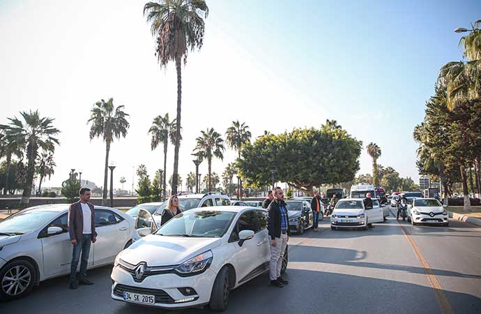 Saat 9’u 5 geçe Türkiye’de hayat 1 dakika durdu. Nazar etme ne olur çalış senin de olur 30