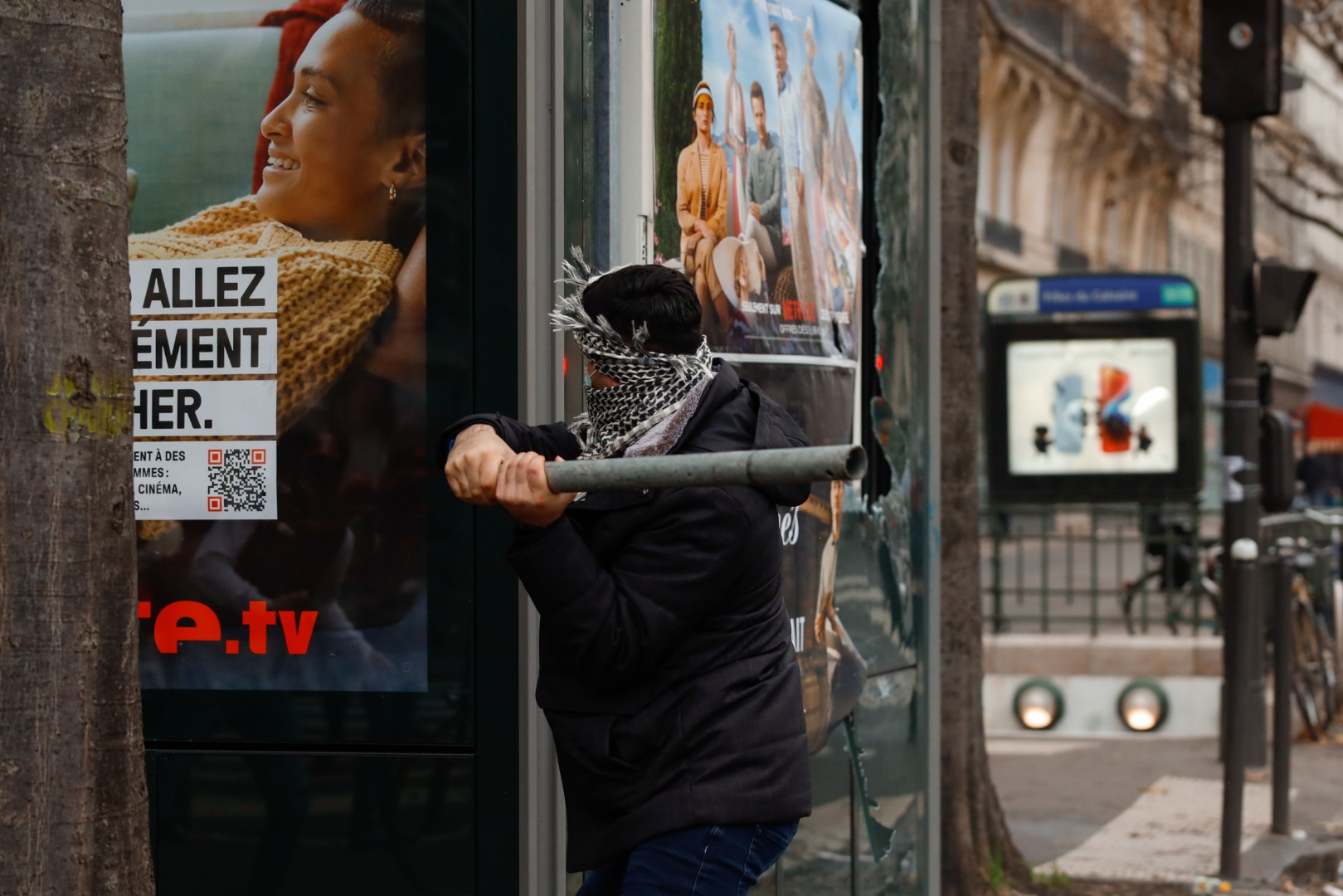 Terör örgütü PKK yanlıları Paris'te polisle çatıştı 11