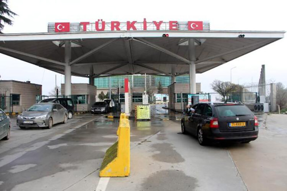 Ucuz ülke Türkiye’ye yılbaşı alışverişi akını! 1 Leva 10 lirayı aştı Bulgarlar sınırı geçme yarışına girdi 7